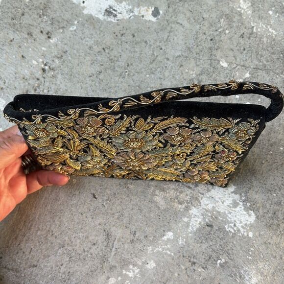 Vintage embroidered with metallic satin evening bag - Picture 7 of 10